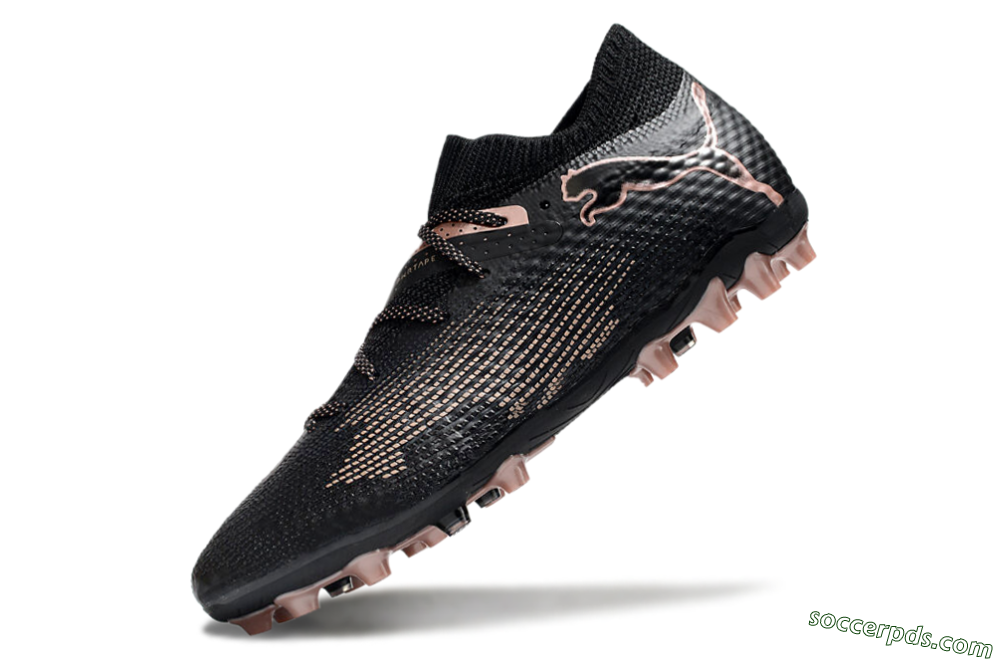 Puma Future Ultimate MG Low-Tops Football Boots - Black/Pink 5
