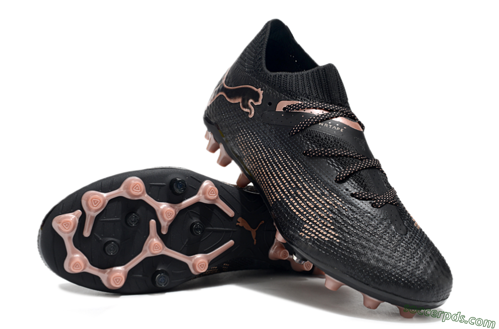 Puma Future Ultimate MG Low-Tops Football Boots - Black/Pink 3