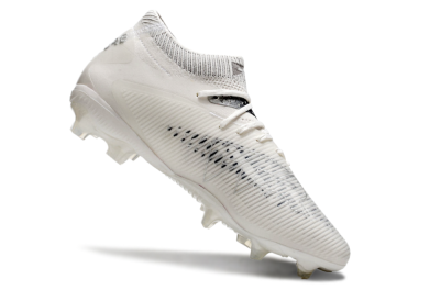 Puma Future 8 Ultimate FG Low-Tops Football Boots - White/Silver/Black