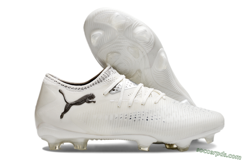 Puma Future 8 Ultimate FG Low-Tops Football Boots - White/Silver/Black 1