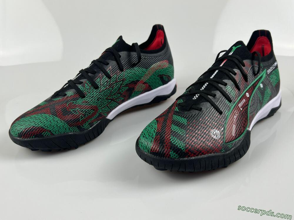 Puma Ultra Ultimate TF Low-Tops Football Shoes - Black/Red/Green