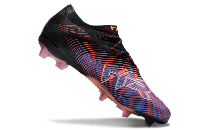 Puma Future 8 Ultimate FG Low-Tops Football Boots - Black/Purple/Red