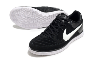 Nike Street Gato IC Low-Tops Football Shoes - Black/White