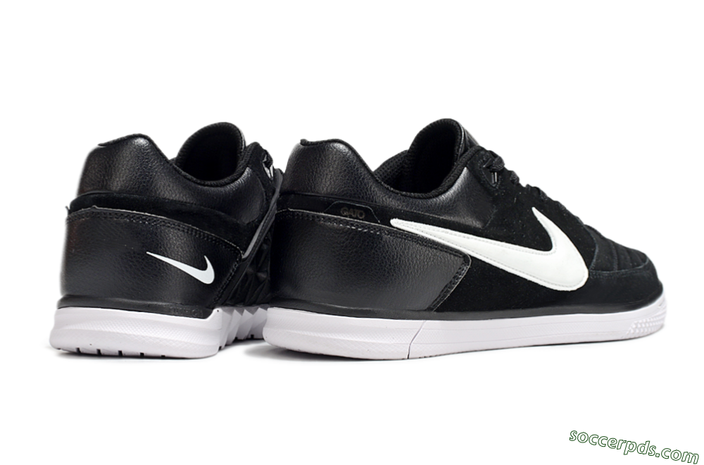 Nike Street Gato IC Low-Tops Football Shoes - Black/White 6