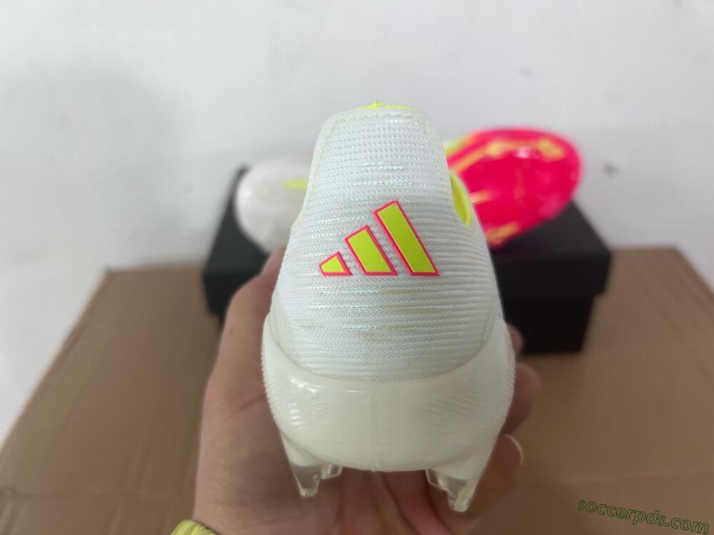 Adidas F50 Elite FG Low-Tops Football Boots - White/Red/Yellow
