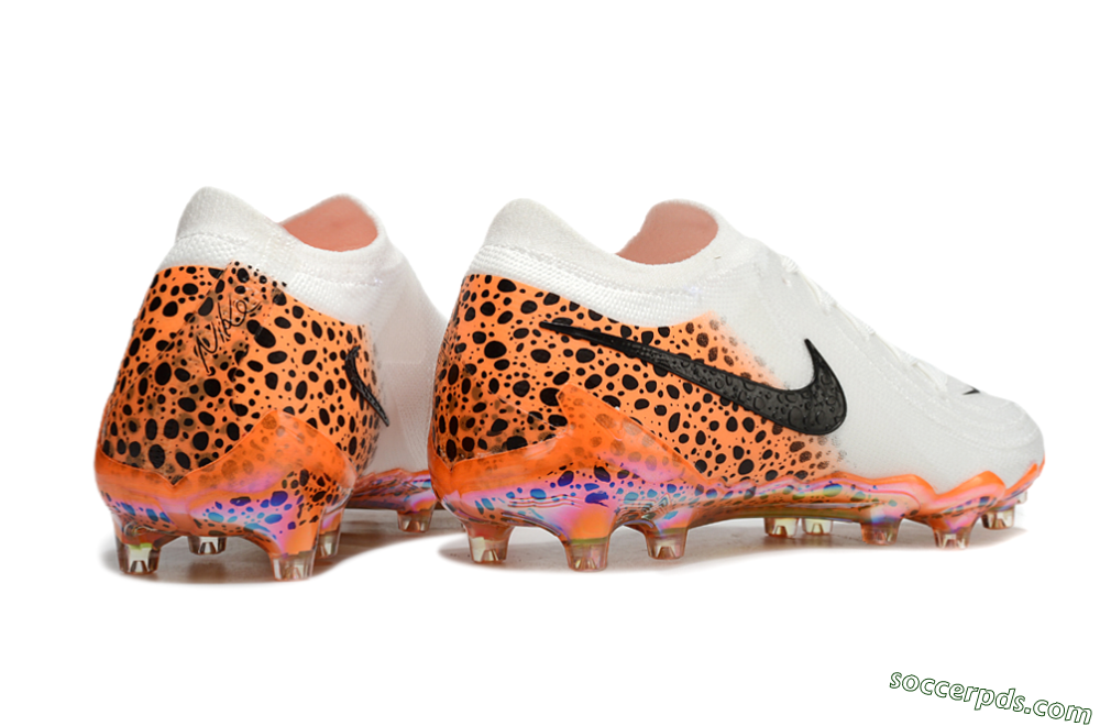 Nike Phantom Luna Elite AG Low-Tops Football Boots - White/Orange/Black 6