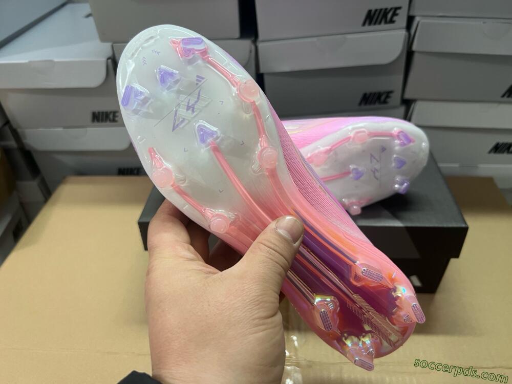 Adidas F50 Elite Laceless FG Low-Tops Football Boots - White/Pink/Gold