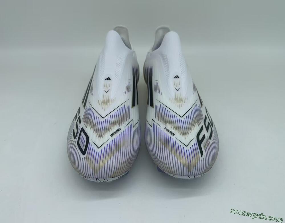 Adidas F50 Elite Laceless FG Low-Tops Football Boots - White/Black/Gold