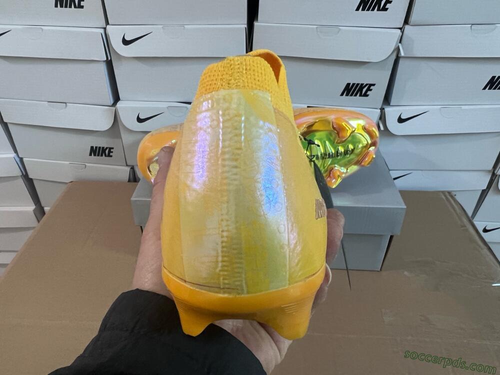 Nike Air Zoom Mercurial Vapor 16 Elite FG Low-Tops Football Boots - Gold/Gold