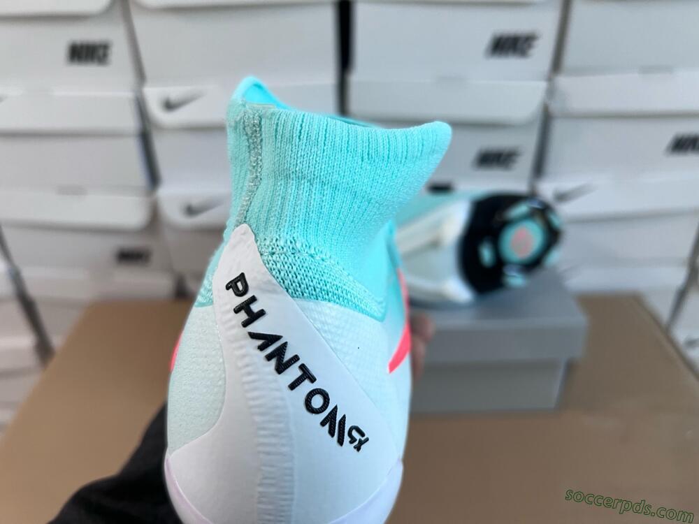 Nike Phantom Luna Elite FG High-Tops Football Boots - Jade/Red/White