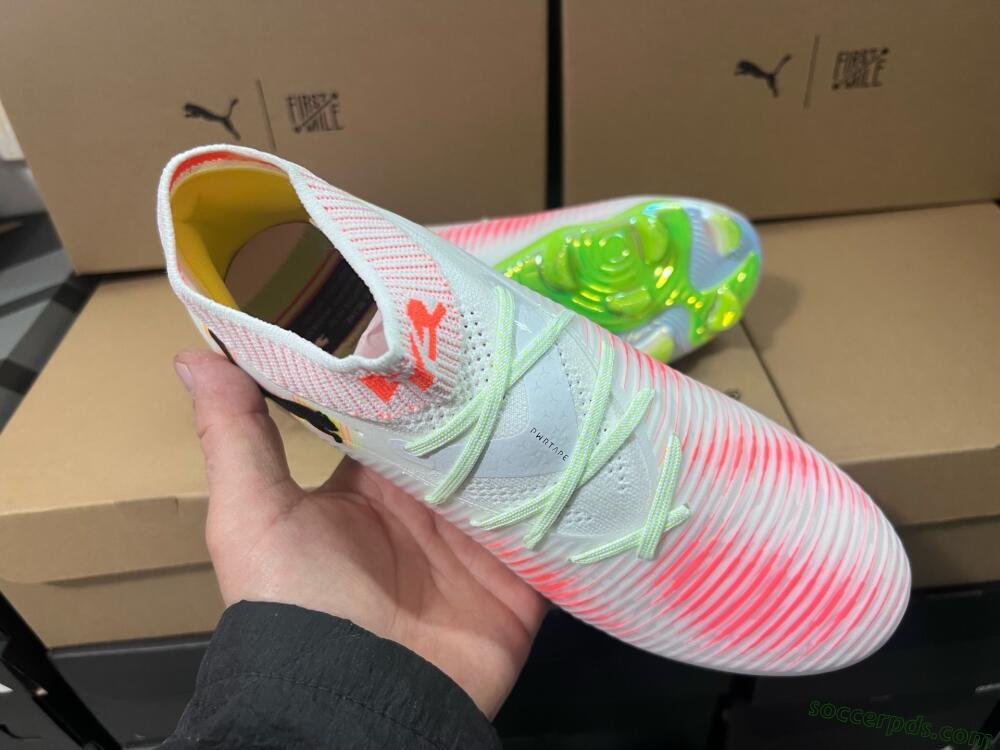 Puma Future 8 Ultimate FG Low-Tops Football Boots - White/Red/Yellow
