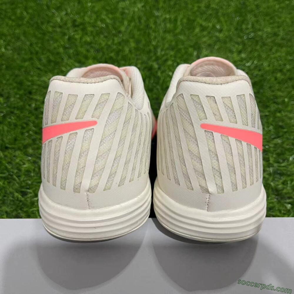 Nike Lunar Gato 2 IC Low-Tops Football Shoes - Beige/Pink