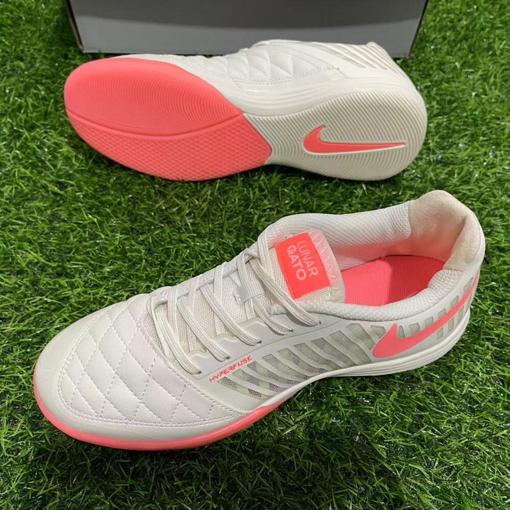 Nike Lunar Gato 2 IC Low-Tops Football Shoes - Beige/Pink