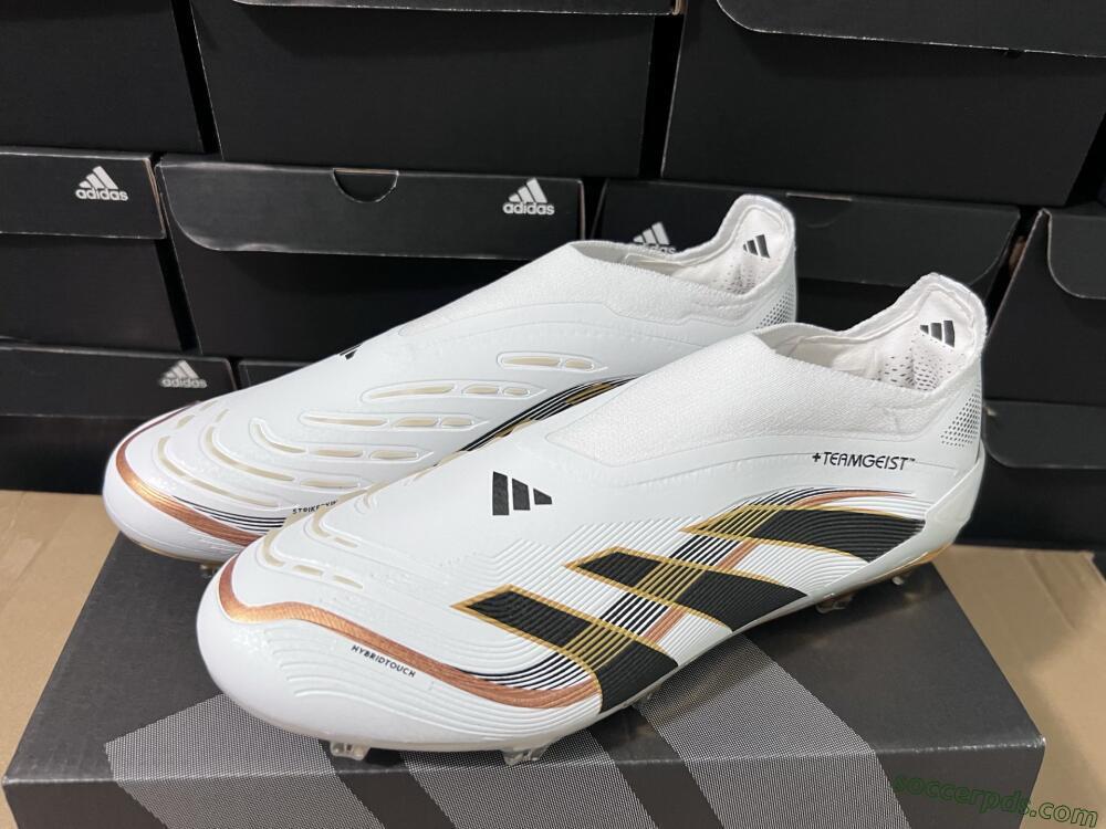 Adidas Predator Laceless Elite 25 FG Low-Tops Football Boots - White/Black/Gold