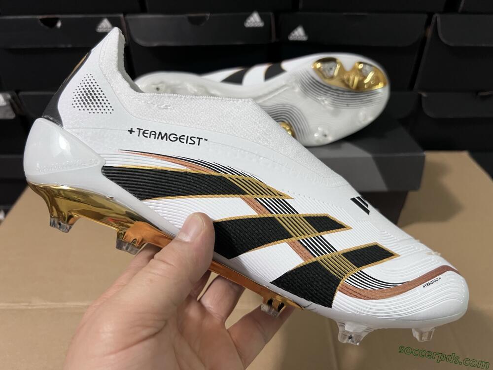 Adidas Predator Laceless Elite 25 FG Low-Tops Football Boots - White/Black/Gold
