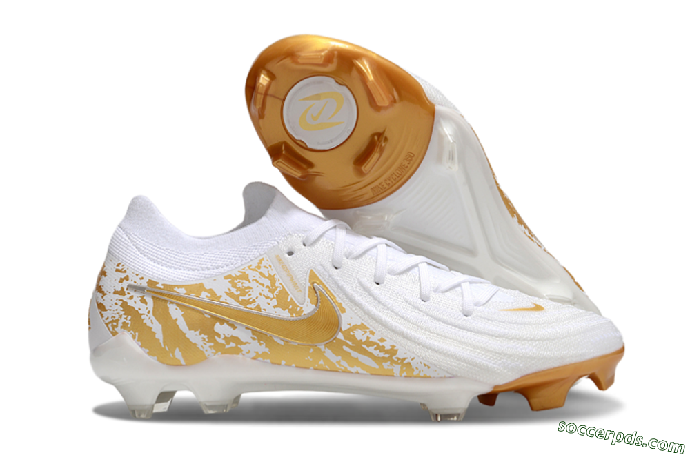 Nike Phantom GX Elite FG Low-Tops Football Boots - White/Gold 1