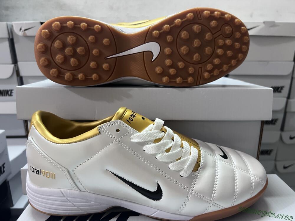 Nike Total 90 II TF Low-Tops Football Shoes - Silver/Black/Gold