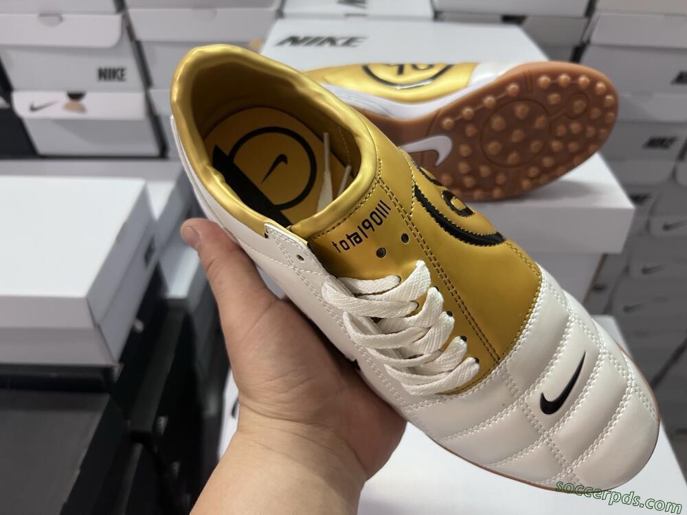 Nike Total 90 II TF Low-Tops Football Shoes - Silver/Black/Gold