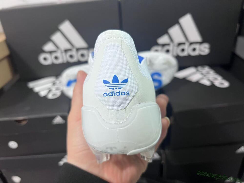 Adidas Predator Elite Foldover Tongue FG Low-Tops Football Boots - Beige/White/Blue