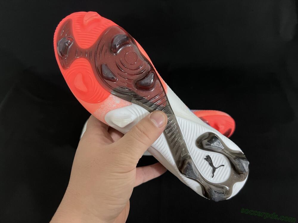 Puma Future 8 Ultimate FG Low-Tops Football Boots - White/Pink/Blue