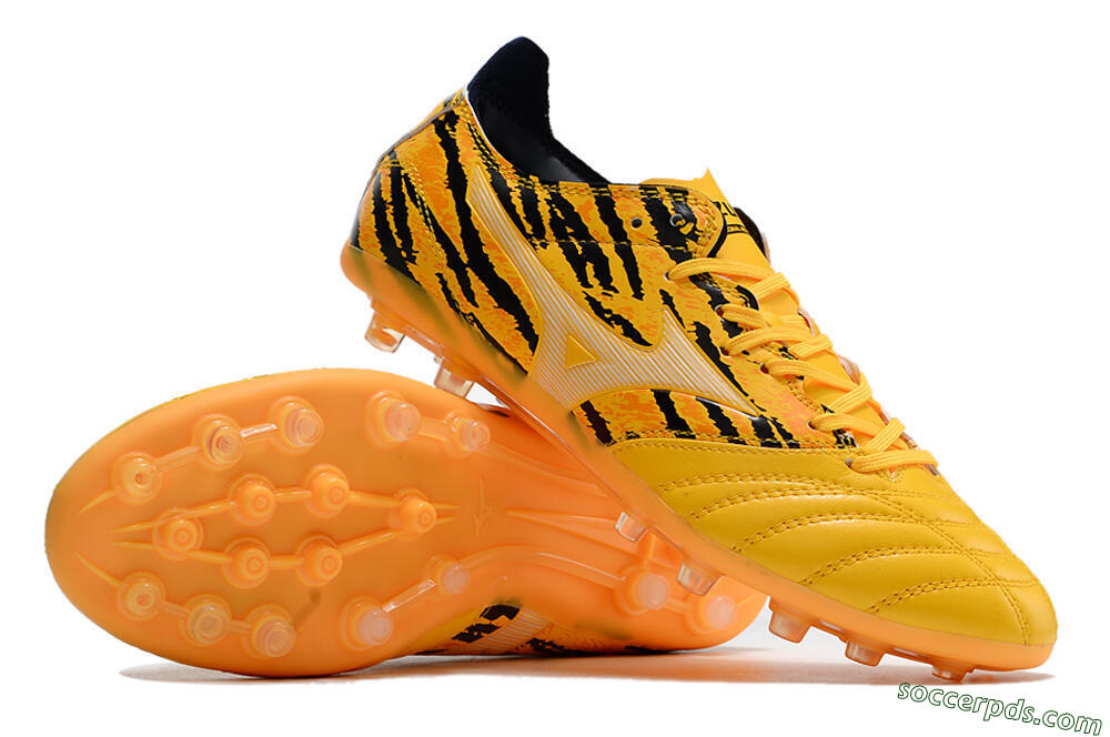 Mizuno Morelia Neo AG Low-Tops Football Boots - Yellow/Black 3