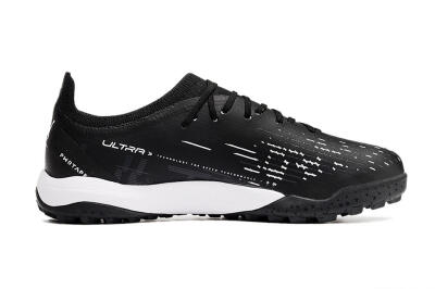 Puma Ultra Ultimate TF Low-Tops Football Shoes - Black/White