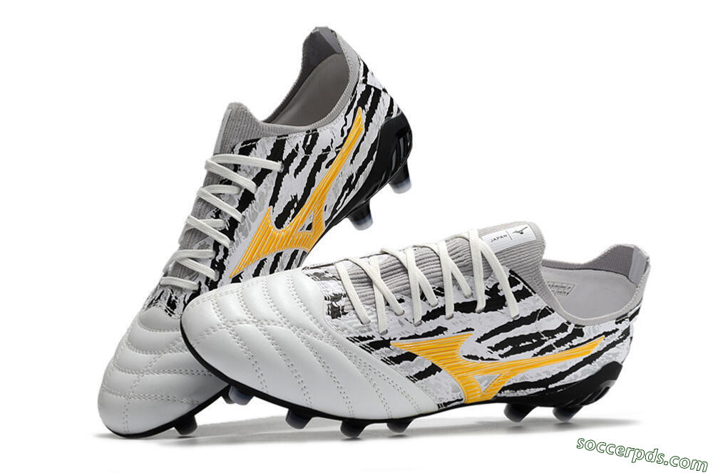 Mizuno Morelia Neo 3 Made in Japan FG Low-Tops Football Boots - White/Black/Yellow 6