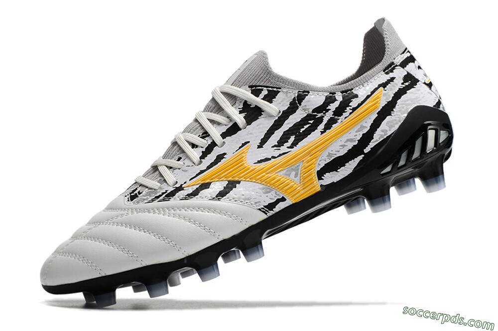 Mizuno Morelia Neo 3 Made in Japan FG Low-Tops Football Boots - White/Black/Yellow 8
