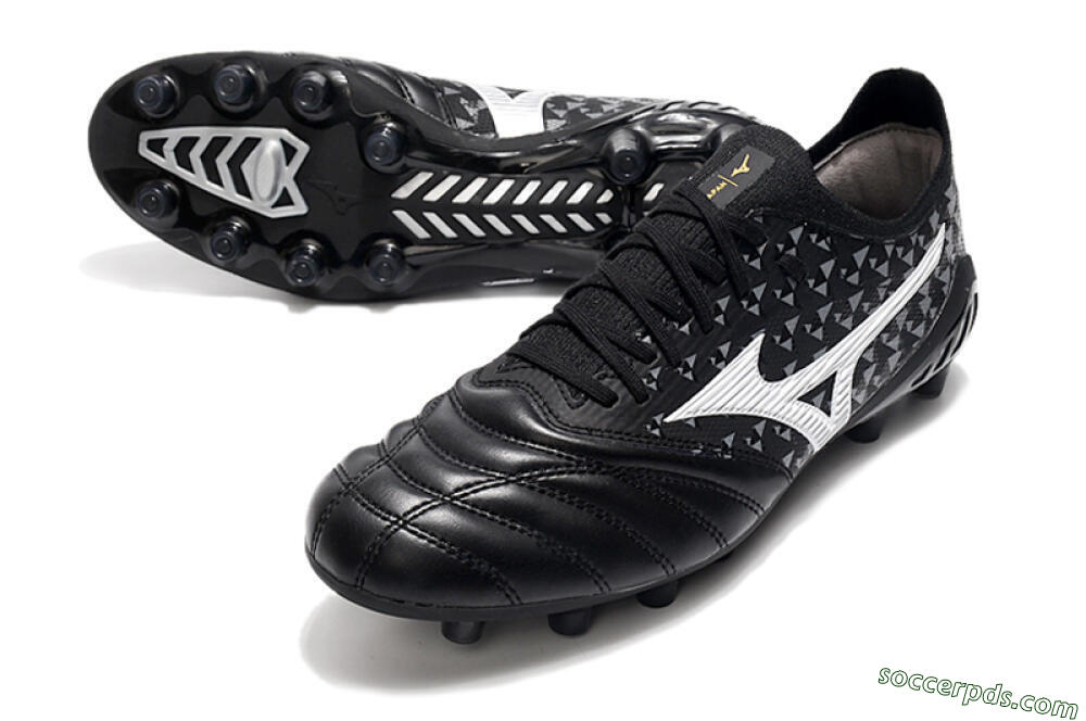 Mizuno Morelia Neo 3 Japan FG Low-Tops Football Boots - Black/White 3