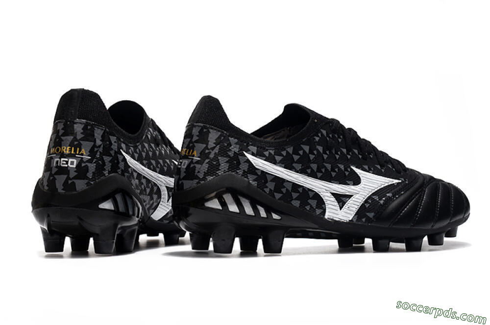 Mizuno Morelia Neo 3 Japan FG Low-Tops Football Boots - Black/White 6