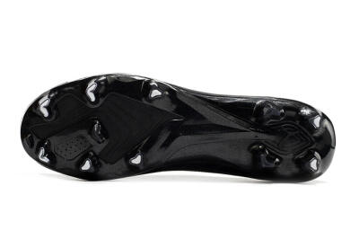 Puma Ultra Ultimate FG Low-Tops Football Boots - Black/Whtie