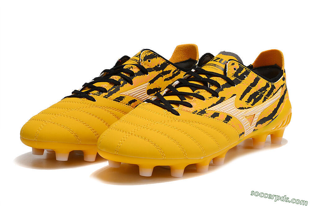 Mizuno Morelia Neo 3 Pro FG Low-Tops Football Boots - Yellow/Black/White 9