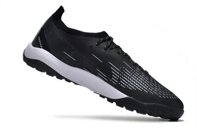Puma Ultra Ultimate TF Low-Tops Football Shoes - Black/White
