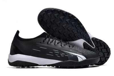 Puma Ultra Ultimate TF Low-Tops Football Shoes - Black/White