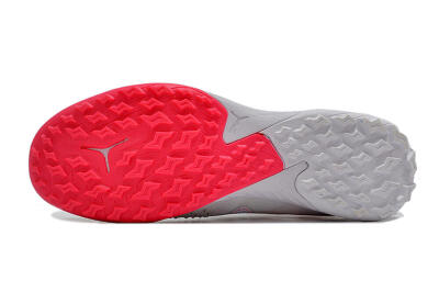 Puma Future Ultimate TF Low-Tops Football Shoes - White/Red/Black