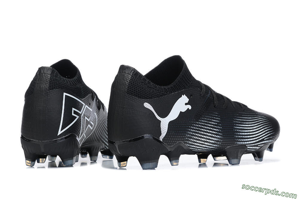 Puma Future Ultimate FG Low-Tops Football Boots - Black/White/Blue 9