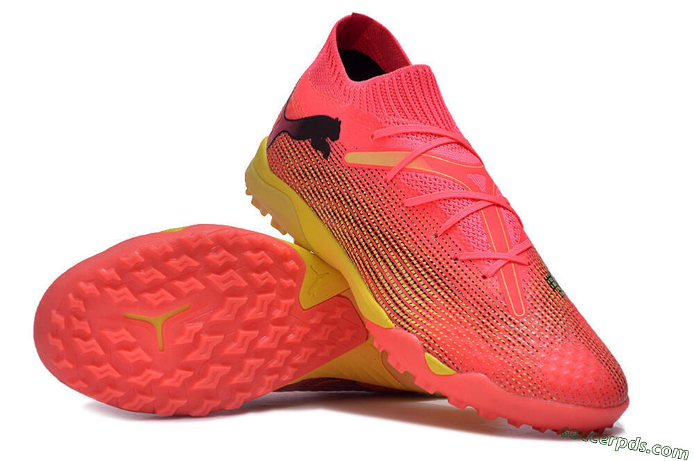 Puma Future Ultimate TF Low-Tops Football Shoes - Pink/Yellow/Black 3