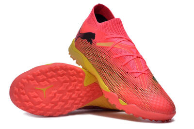 Puma Future Ultimate TF Low-Tops Football Shoes - Pink/Yellow/Black