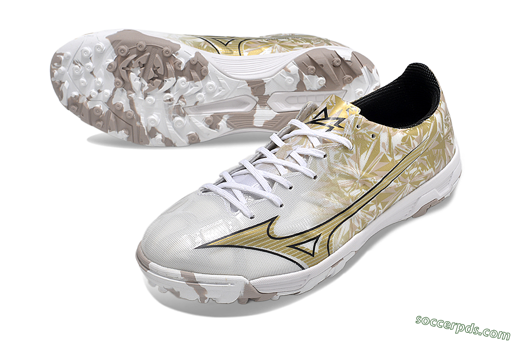 Mizuno Morelia Alpha Made in Japan TF Low-Tops Football Shoes - White/Black/Gold 3