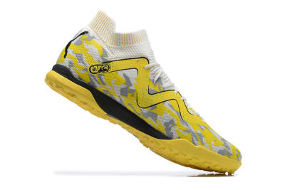 Puma Future Ultimate TF Low-Tops Football Shoes - White/Yellow/Black/Grey