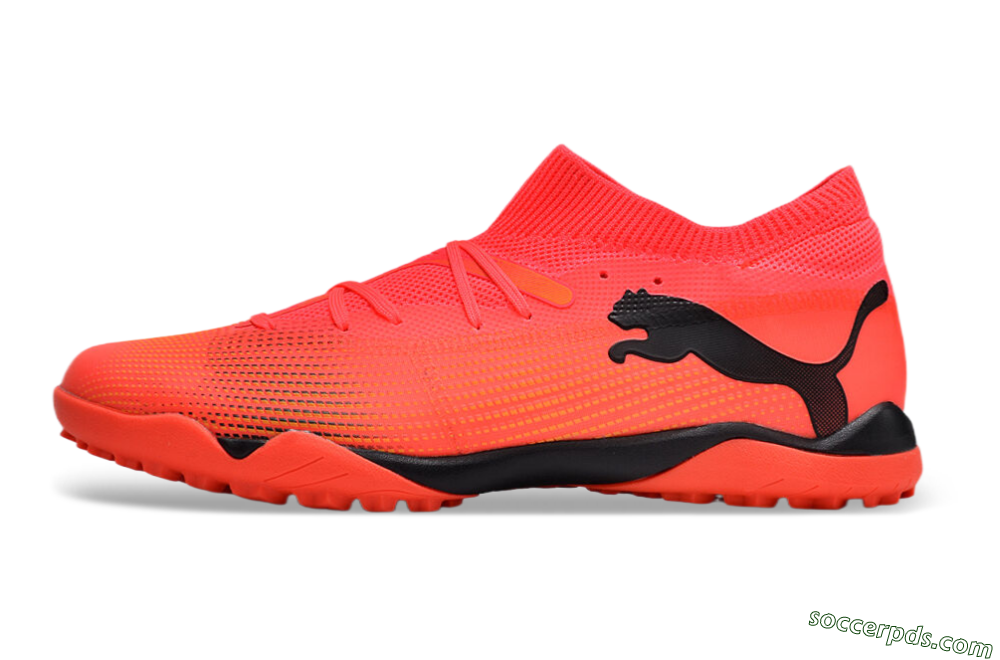 Puma Future 7 Ultimate TF Low-Tops Football Shoes - Red/Black 2