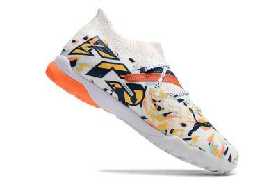 Puma Future Ultimate TF Low-Tops Football Shoes - White/Yellow/Black