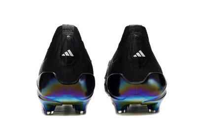Adidas Predator Accuracy+ Laceless FG Low-Tops Football Boots - Black/Silver