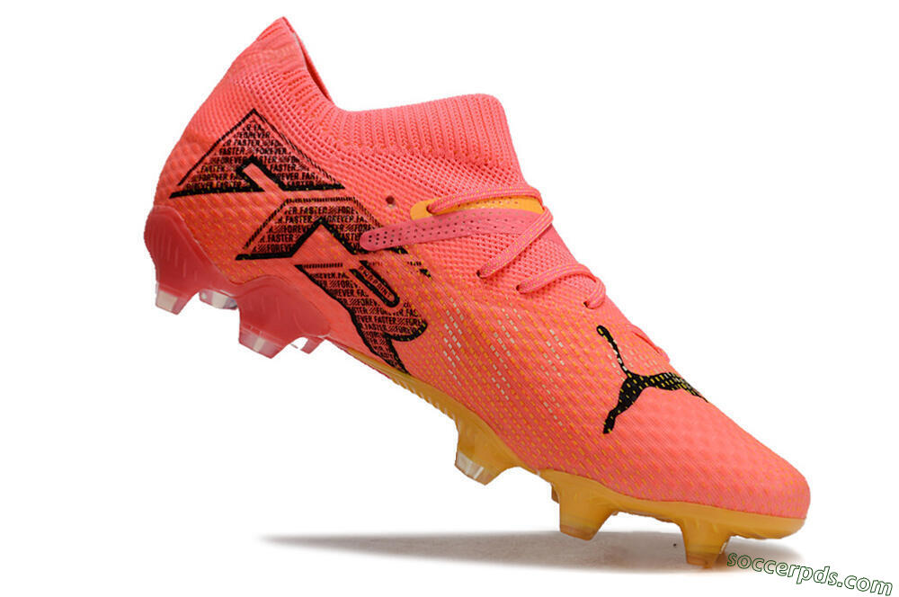 Puma Future 7 Ultimate FG Low-Tops Football Boots - Pink/Black/Yellow 4