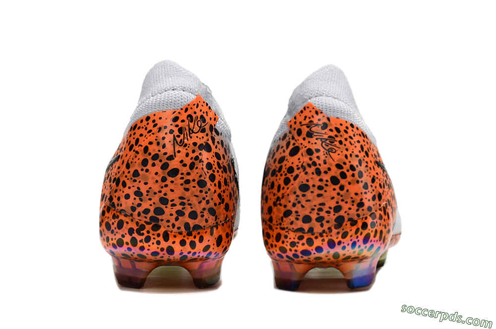 Nike Phantom Luna Elite FG Low-Tops Football Boots - Grey/Orange/Black 6