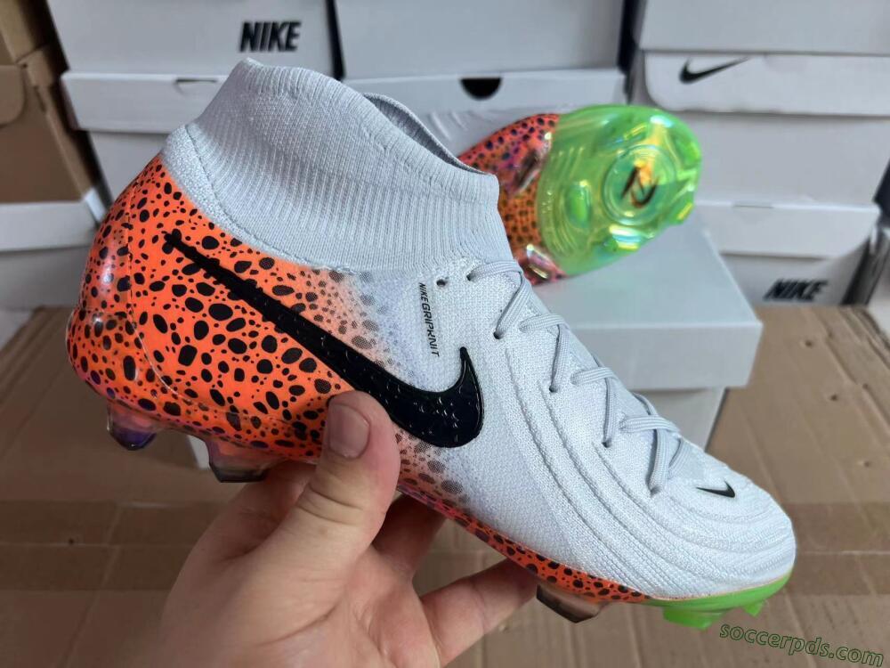 Nike Phantom Luna Elite NU FG High-Tops Football Boots - White/Black/Orange