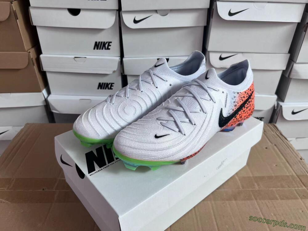 Nike Phantom Luna Elite FG Low-Tops Football Boots - Grey/Orange/Black