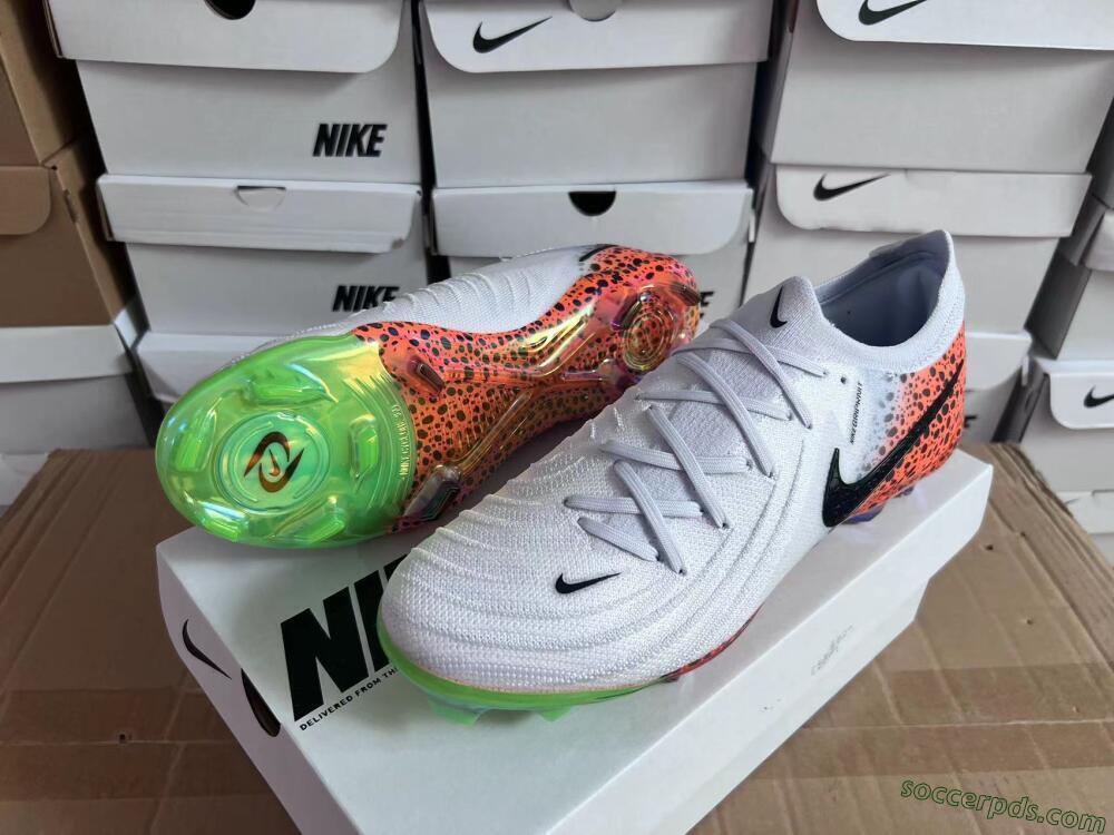 Nike Phantom Luna Elite FG Low-Tops Football Boots - Grey/Orange/Black