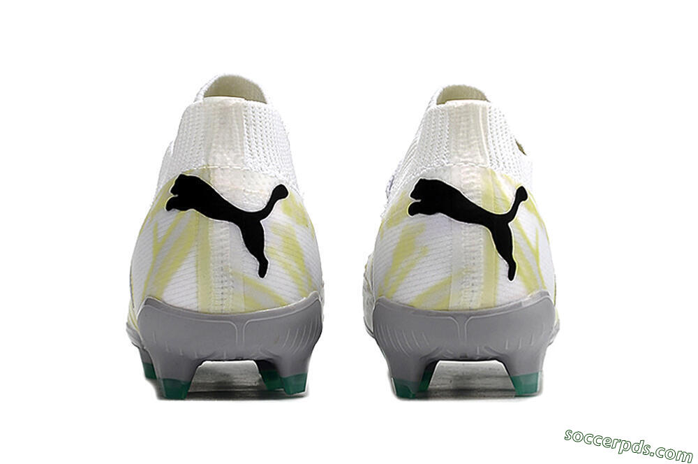 Puma Future Ultimate FG Low-Tops Football Boots - White/Black 6