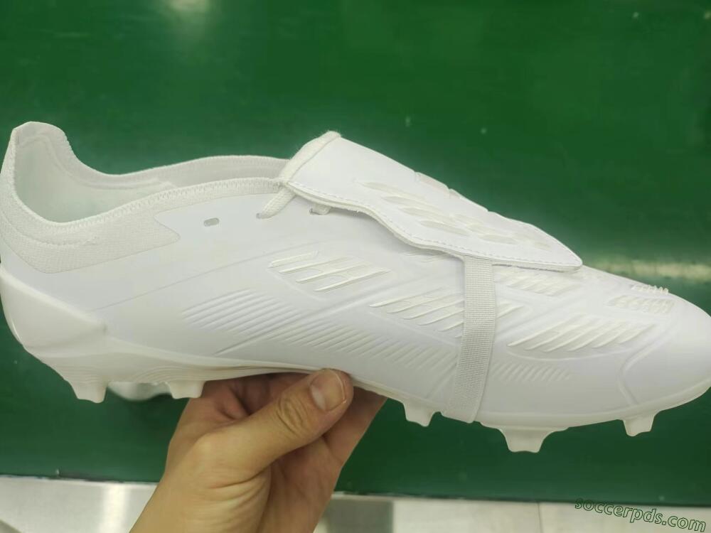 Adidas Predator Elite Foldover Tongue FG Low-Tops Football Boots - White/Beige